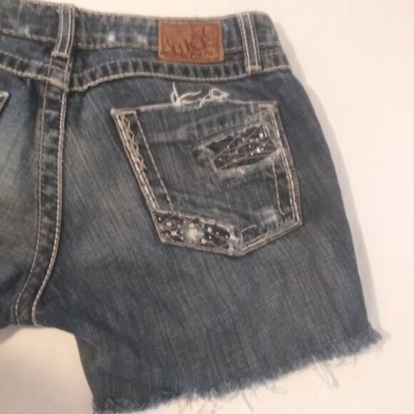 BKE women's size 26 distressed dark wash shorts - Picture 8 of 16